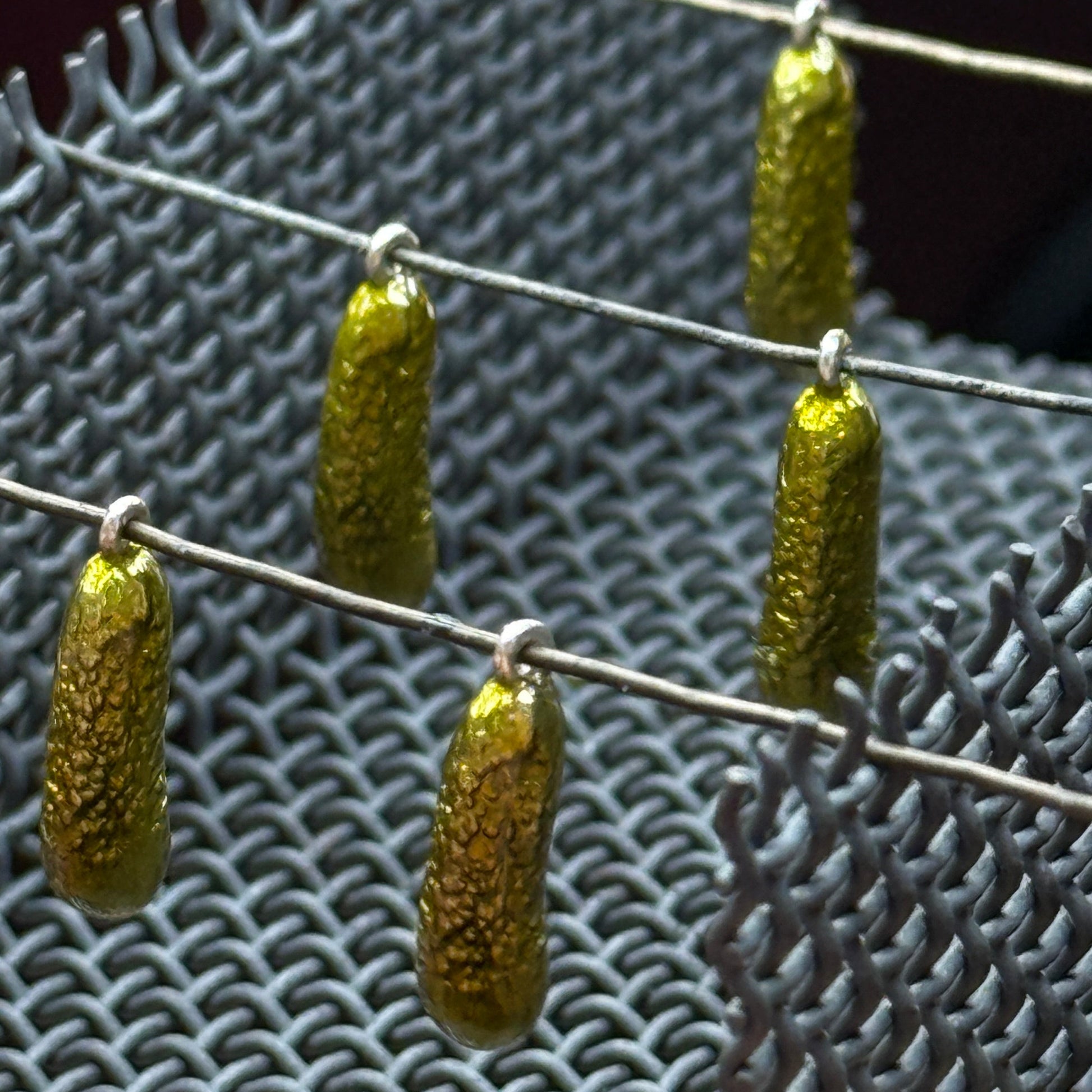 Kornişon Charm - Gold