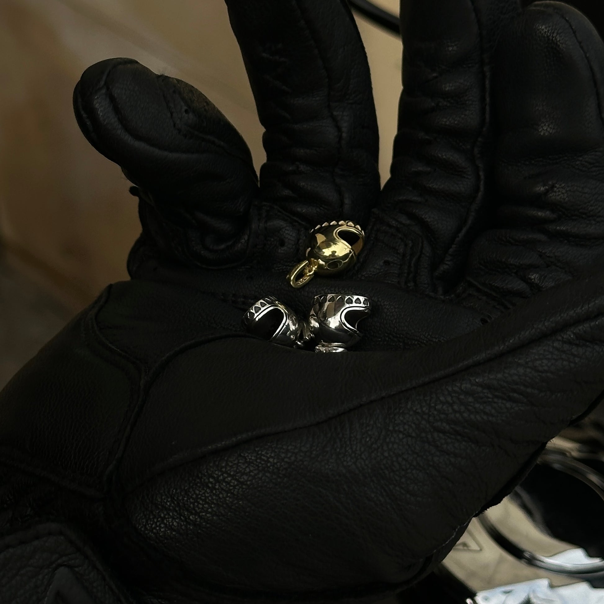 Lauda Helmet Kolye - Gold