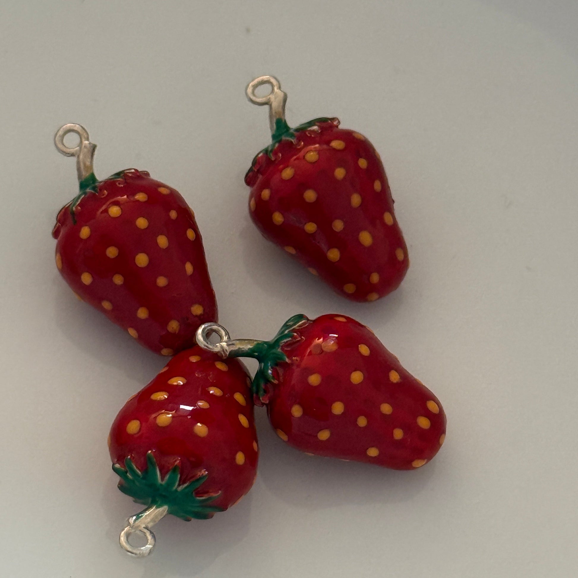 Strawberry Charm - Gold